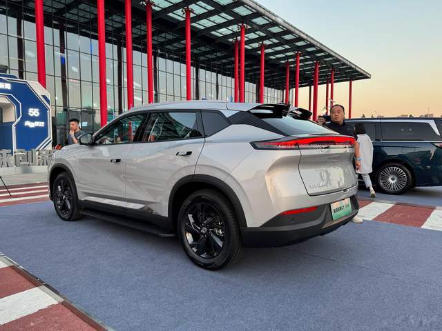 東風(fēng)風(fēng)神5月營(yíng)銷傳播透析 數(shù)據(jù)揭示傳播乏力，鄧留超面臨銷售壓力考驗(yàn)